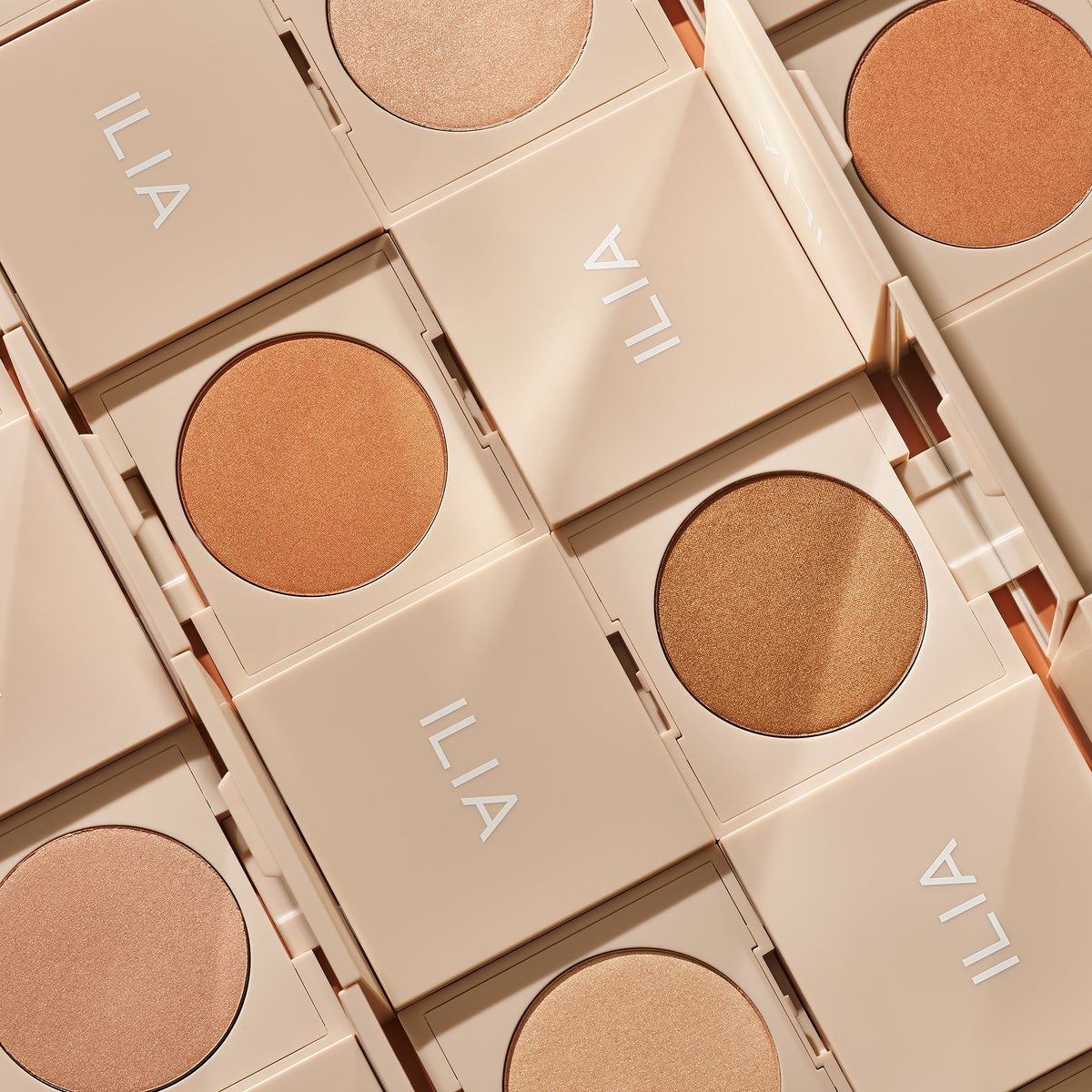 ILIA DayLite Highlighting Powder - AILLEA