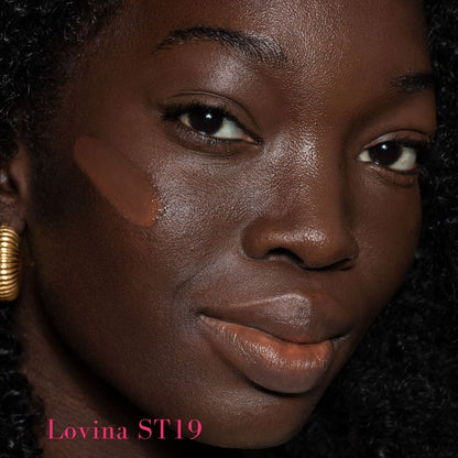 ILIA Super Serum Skin Tint SPF 40 - ST19 Lovina: (for deep skin with neutral undertones) on model- AILLEA
