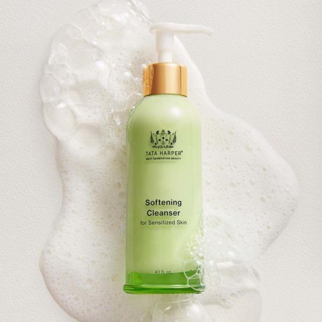 Tata Harper Superkind Softening Cleanser - A nourishing, creamy cleanser infused with a Micro-Foaming Botanical Blend that lathers into a dense, luxuriously rich foam to gently dissolve buildup and impurities - AILLEA